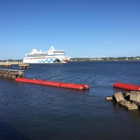 Water Suites Charlottetown Exterior photo